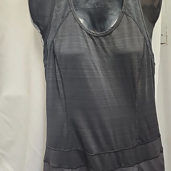 Athleta Serve It Up Dress Pleated Scoop Neck Racerback Tennis Golf Mesh Sz S - Picture 1 of 12